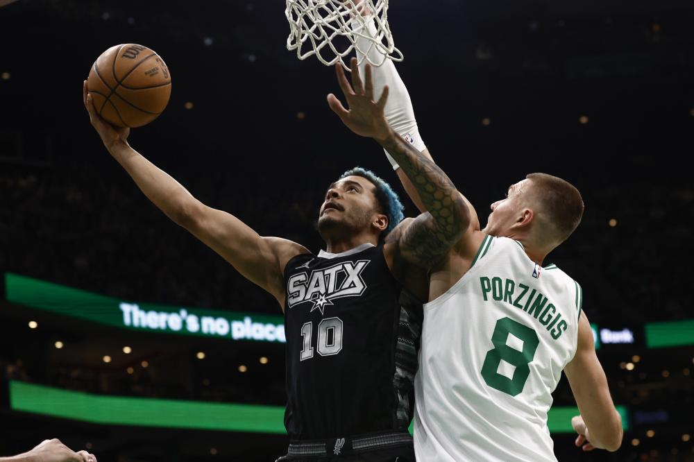 租金欠款及 租金欠款及