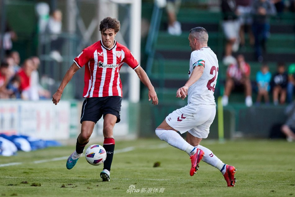 助队伍夺得 助队伍夺得